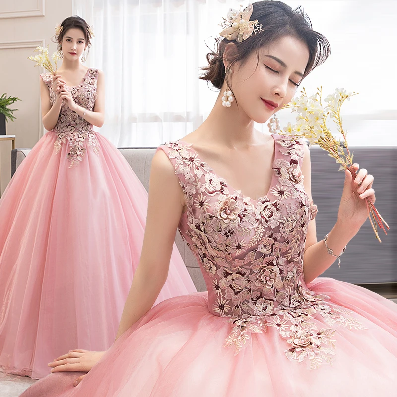 Пышные платья для девочек Классические с вышивкой и цветами танцев благородные