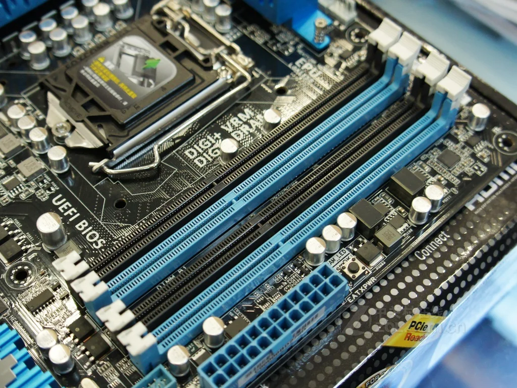 LGA 1155 ASUS P8Z77-V Pro 1600 МГц DDR3 Материнская плата по стандарту ATX 32 Гб PCI-E X16 настольный компьютер ПК материнская плата Б/у