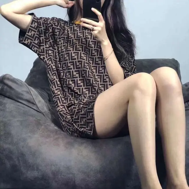 

2021 New Knitted Short Sleeve Fashion Versatile T-shirt Thin Korean Sweater Long Bottomed Shirt