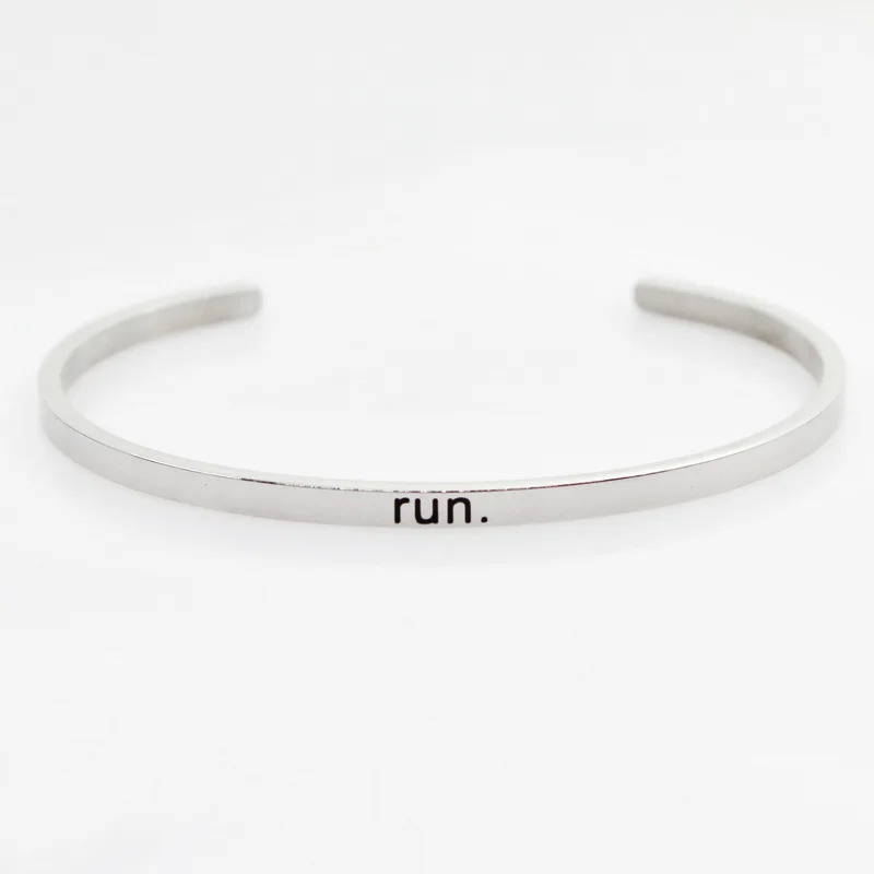 Простой серебряный браслет манжет гравированный из нержавеющей стали