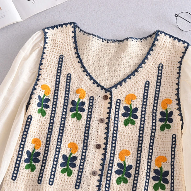 

Korean Style Women's Clothing 2021 Spring Autumn New Holiday Style Lace Hollow Embroidery Stitching Fashion Shirt