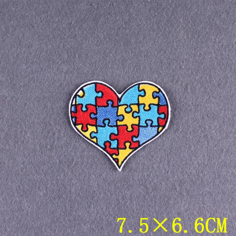 В форме сердца патч Вышивка Патчи для одежды в полоску красочные средства ухода
