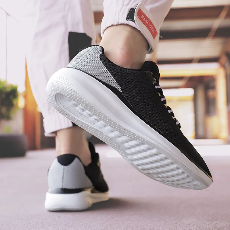 2019 новые кроссовки мужские дышащие сетчатые удобные спортивные плоские