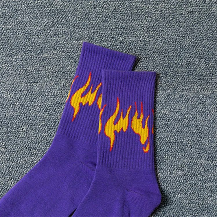 

Pop Socks South Korea INS Lightning Black and White Pattern Wild Men and Women Socks Student College Wind Sports Cotton Socks