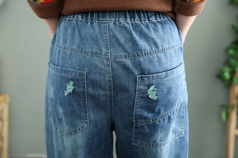 

M-XL Women's Cute Cat Embroidery Blue Jeans Elastic Waist Ankle Pants with Pockets