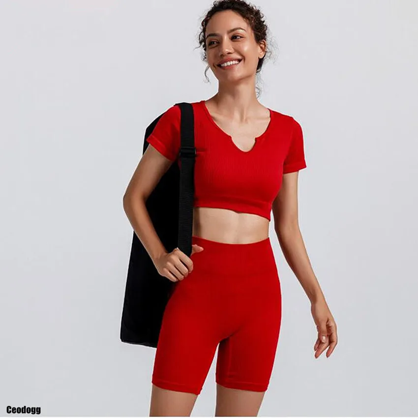 

Комплект спортивный женский бесшовный, укороченные Леггинсы с коротким рукавом и шорты для фитнеса, комплект спортивной одежды, 2 шт.