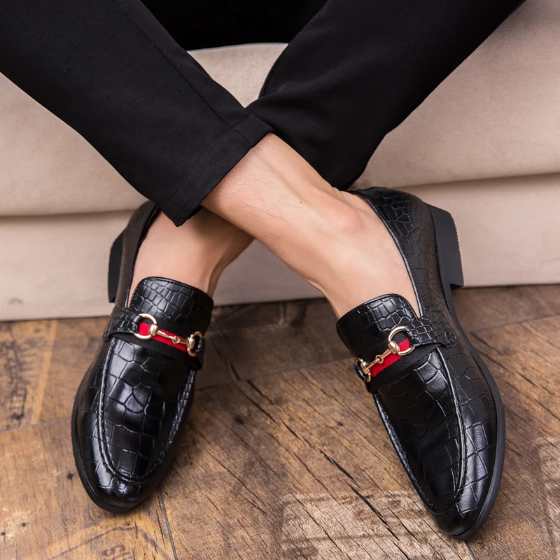 Мужские кожаные туфли с острым носком размеры 38-47 | Обувь