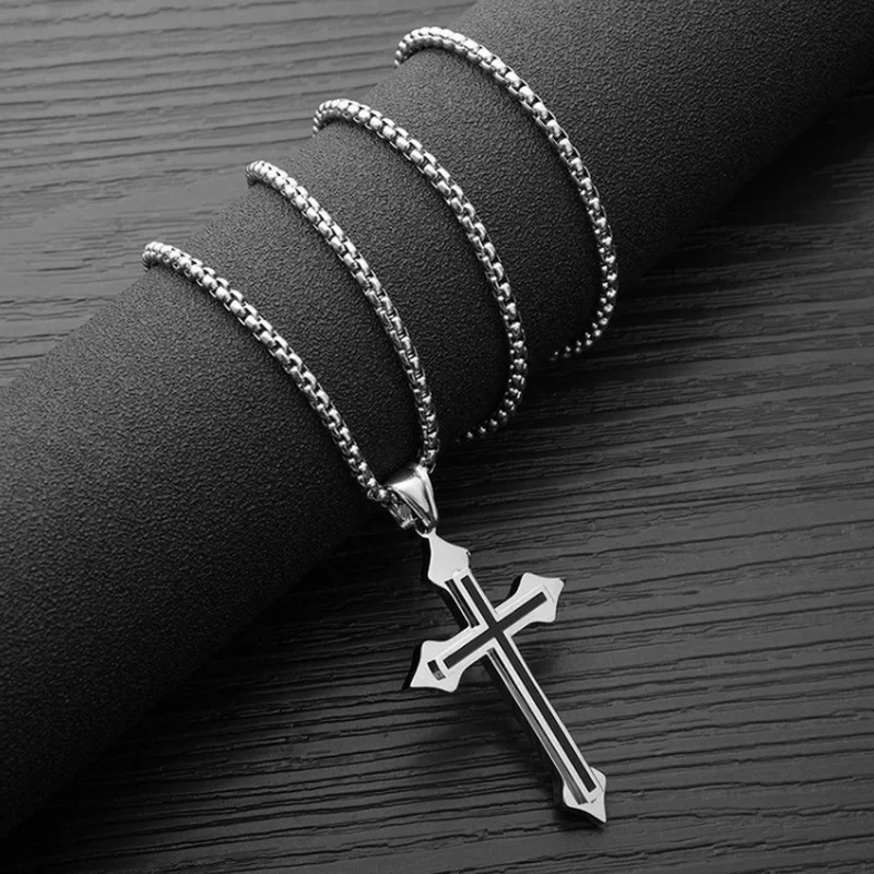 

Fashion Classic Christian Cross Pendant Necklace Men and Women Delicate Personality Amulet Necklace Casual Prayer Jewelry