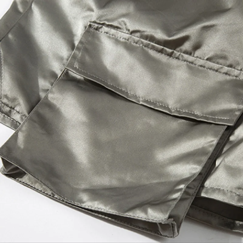 

Aolamegs Multi-Pocket Shorts Men Retro Casual Cargo Shorts Couple Silver Sport Pants Fashion Men Clothing High Street Streetwear