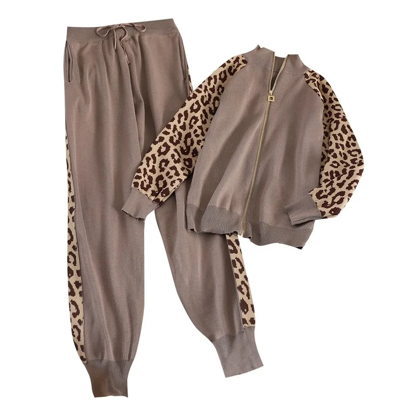 New Casual Knit Sports Suit Female Leopard Stitching Cardigan Shirt Small Fragrance Two-piece |