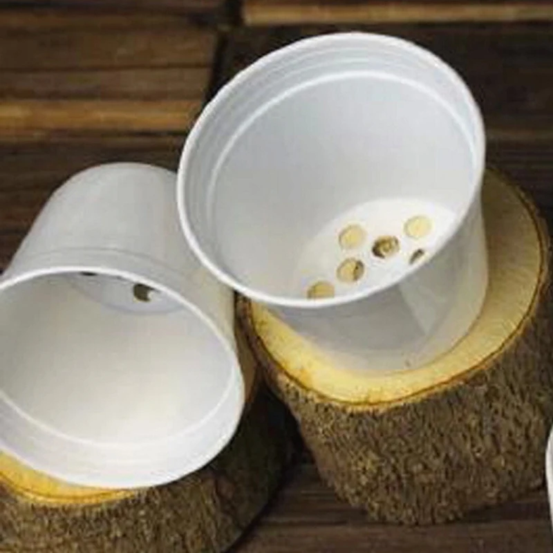 

Round Flower Pots with Drainage Holes Mini Flower Pots, Suitable for Transplanting Nursery Seedlings (White 40)