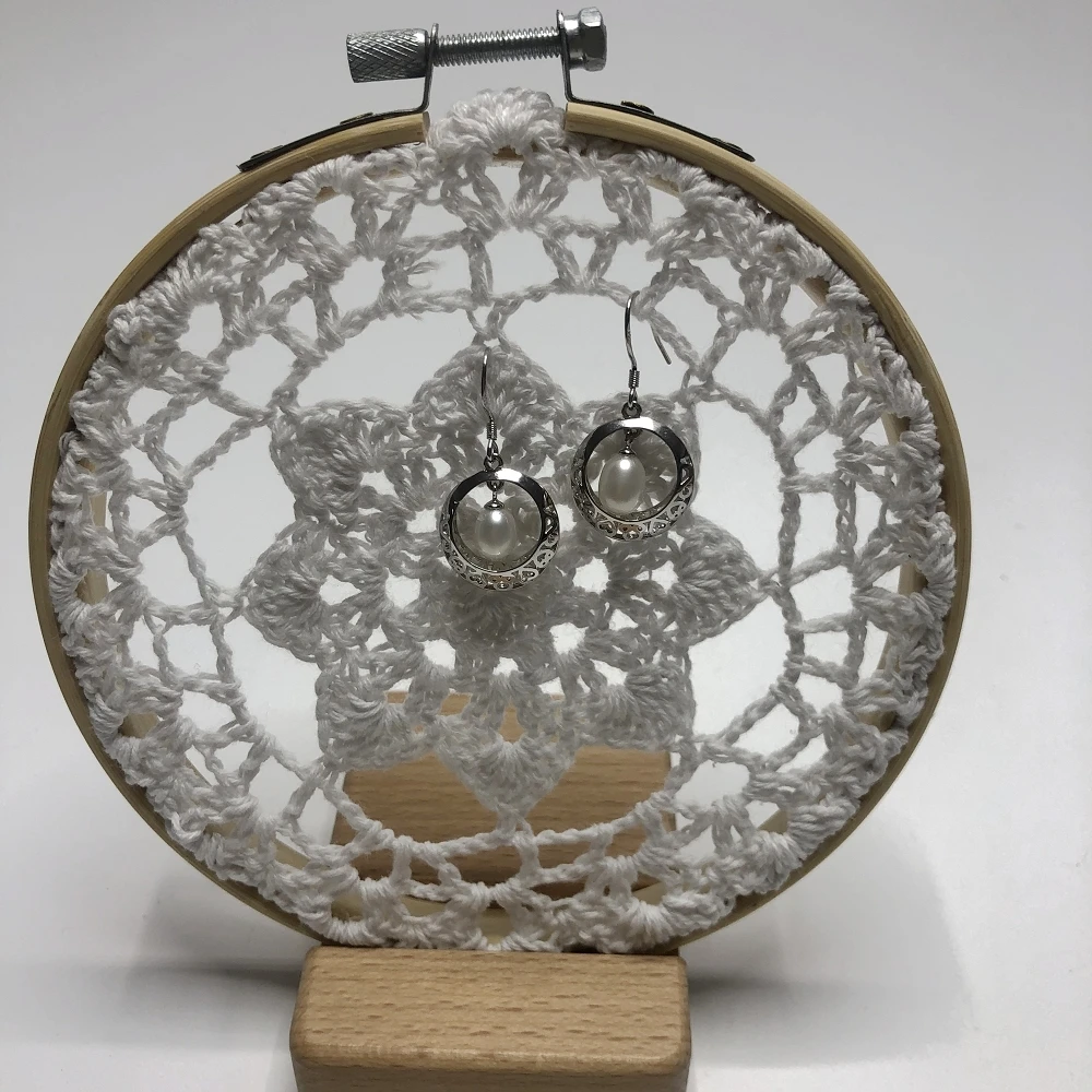 

Handmade Lace Wedding Background Room Decoration attrape reve Wall Decor / diameter 13cm