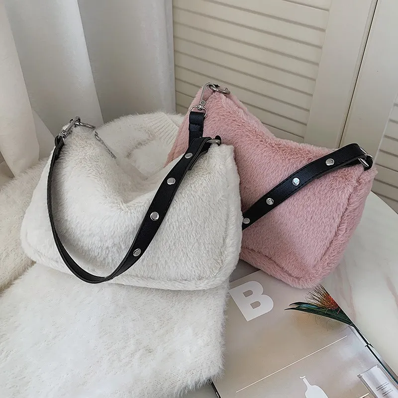 

Baguette Bag Womens Fashion 2020 Women's Korean Single Shoulder Messenger Bags Winter Plush Handbag Underarm Pack Fluffy Tote