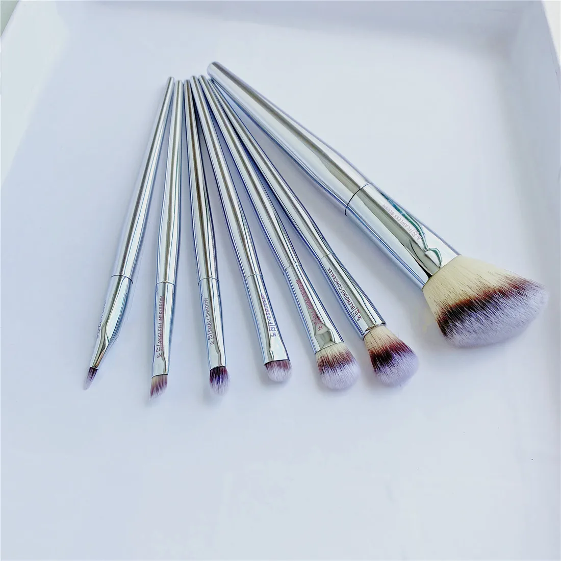 IT Makeup Brushes 7-Pcs Set  (227 203 216 217 218 220 221) Synthetic Angled Powder Eyeshadow Concealer Brow Cosmetics Brush Set