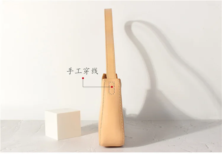 

Original High-end Sense of Scalp Leather Underarm Leather Ins Artistic Messenger Bag Shoulder Bag Method Stick Bag