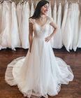 Платье Свадебное ТРАПЕЦИЕВИДНОЕ с V-образным вырезом, кружевной аппликацией, расшитые блестками и бисером, с открытой спиной, со шлейфом