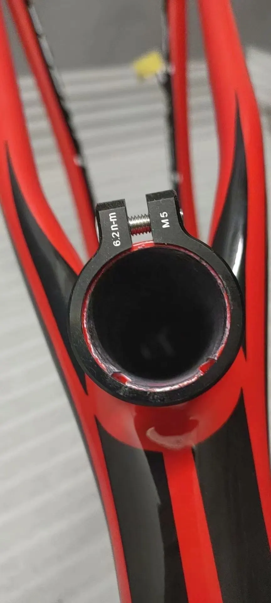 

2021 best quality, red color, Mtb carbon bike frames,ud glossy, bsa, size S L M, 29er boost, 142*12mm factory selling