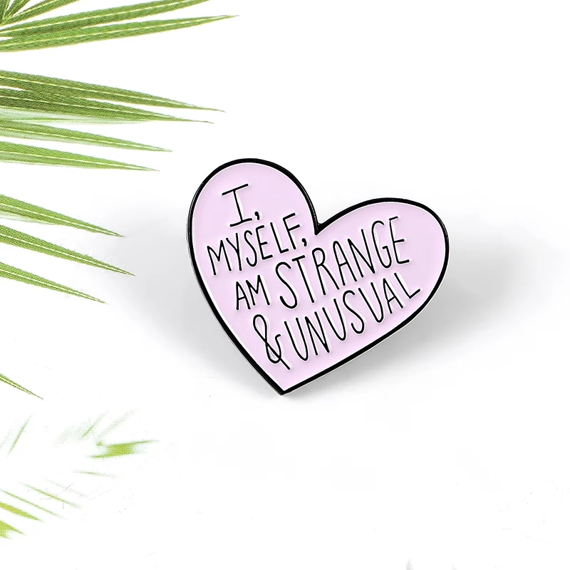 Розовый любящее сердце с надписью металлические штифты странные и необычные