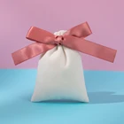 50 шт. бархатный мешок с лентой из хлопка и фланелевой ткани, ювелирное изделие, подарок мешок для свадьбы Подарочная упаковка для конфет рождественские украшения изготовленным на заказ логосом