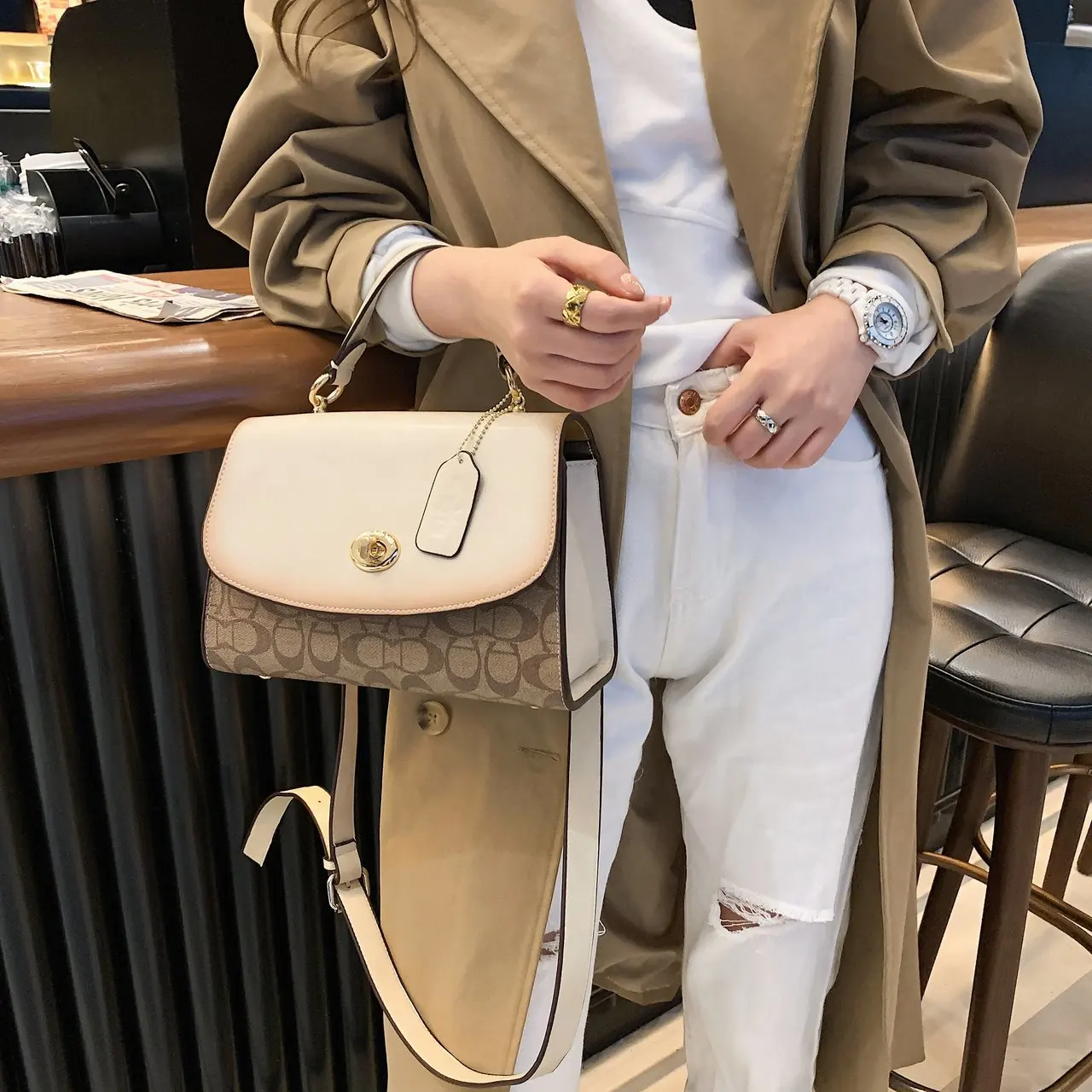 

The 2021 Women's One-Shoulder Tote Is Stylish And Versatile. Waterproof. Large Capacity