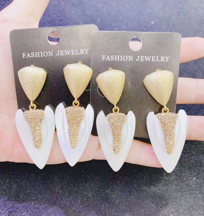 

Shiny Crystal Shell Earring New Western Style Dangle Earrings For Woman 24K Gold Plated 3Pairs