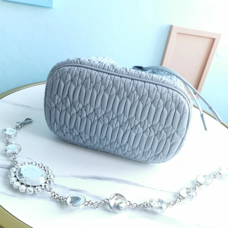 

2021 Women Messenger Bag Gold Genuine Leather Detachable Crystal Chain Wrinkle Bucket Bag Concave Female Elegant Handbag