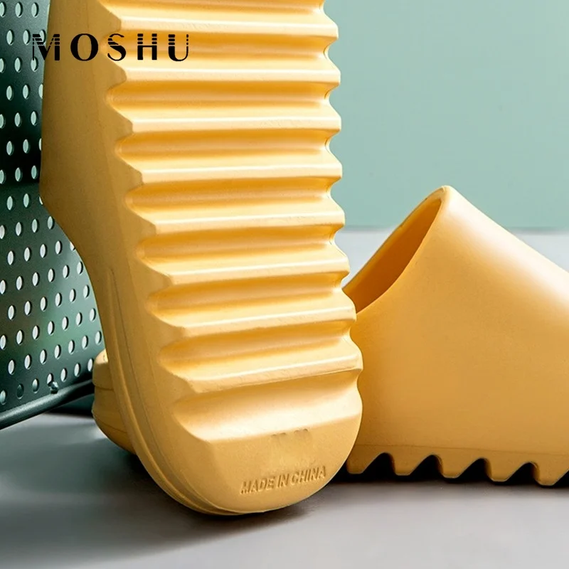 Сланцы женские на толстой подошве домашние шлепанцы массивной Нескользящие для