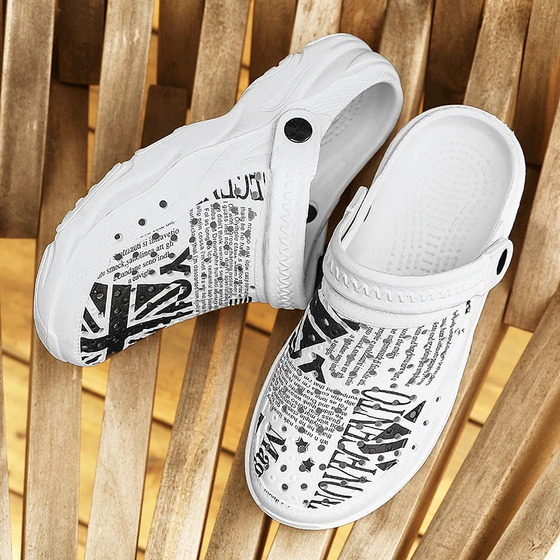 

2021 Summer Men's Toe Cap Sandals Non Slip Wear Resistant Soft Flat Shoes Casual Fashion Comfortable Male Sandals Beach Shoes