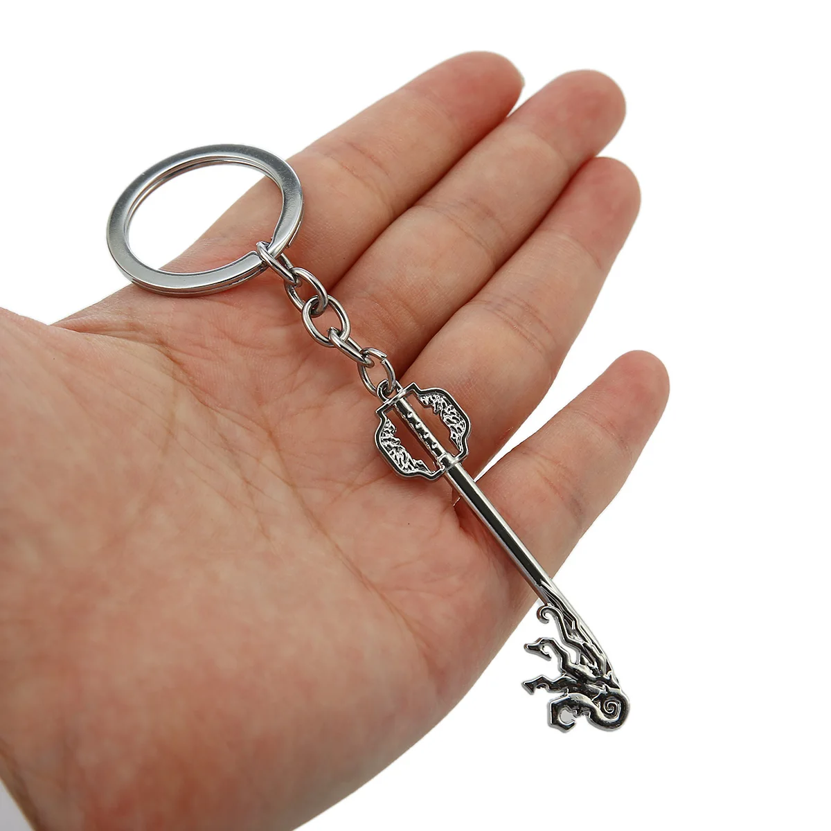 Game Kingdom Hearts Sora Key Keychain Keyblade Weapon Model Pendant Keyring Men Car Women Bag Accessories Jewelry Gift |