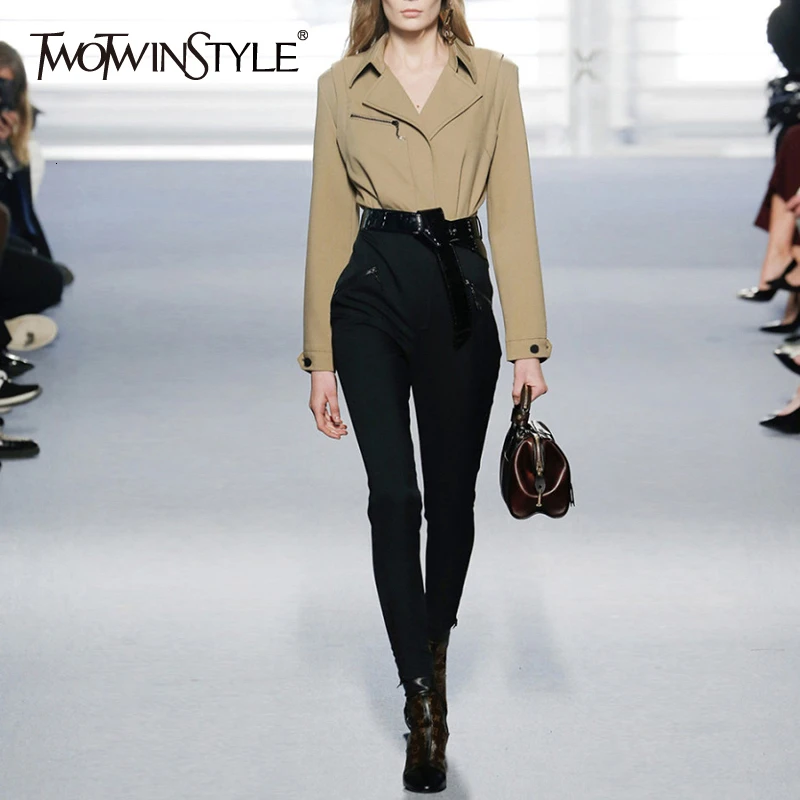 TWOTWINSTYLE комплект из двух предметов женский воротник с лацканами длинный рукав