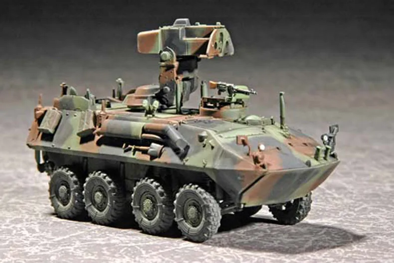 Trumpeter 07271 1/72 USMC LAV-AT комплект пластиковых моделей с анти-резервуаром |