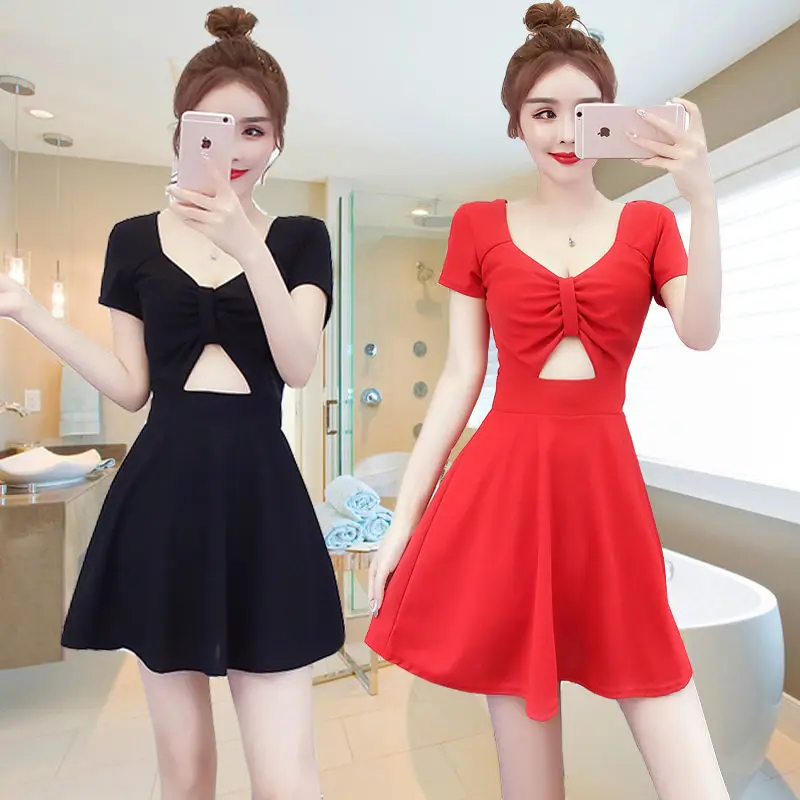 Соблазнительное платье для ночного клуба с глубоким вырезом соблазнительное