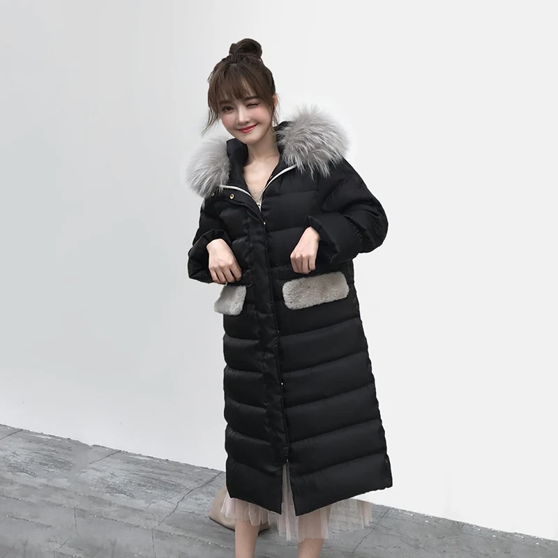 Женский пуховик с мехом енота черная или серая теплая парка на 2019 белом утином