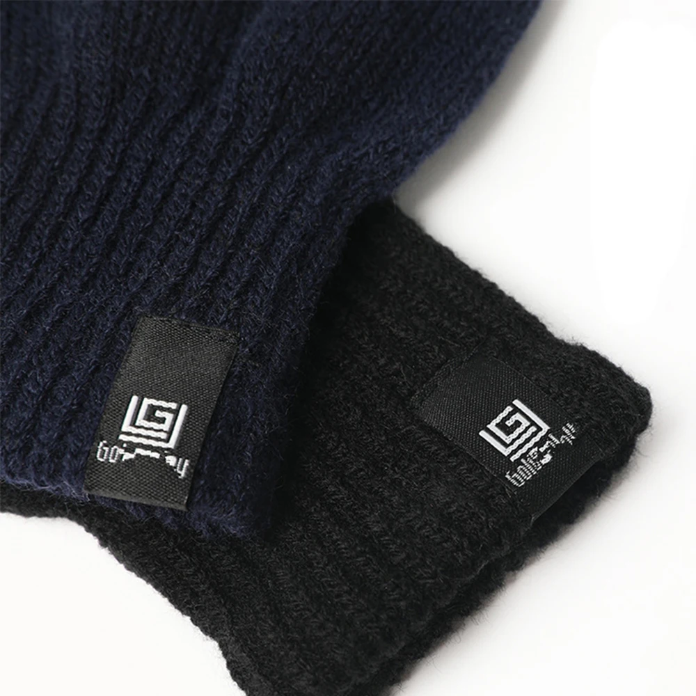 

Gloves & Mittens