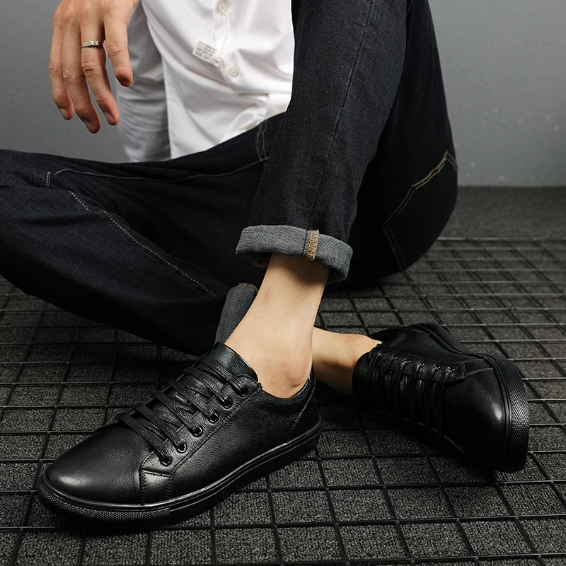 

Genuine Leather Men's Casual Shoes outdoor fashion breathable Widened Round Head Lace-up oxfords Handmade black Men Shoes