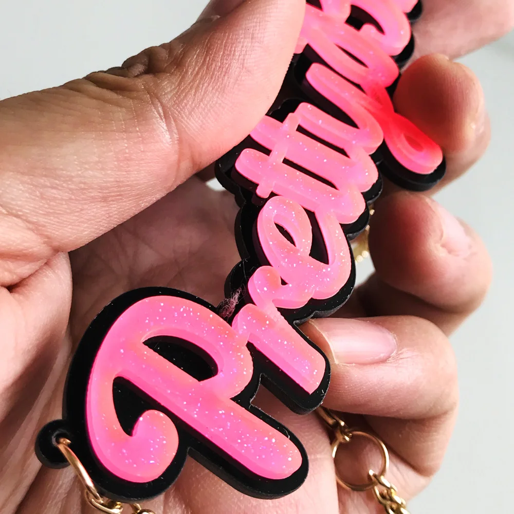 Горячая Распродажа английская буква ярко-розовая Красивая сука акриловая