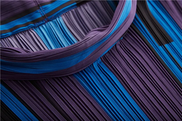 

LANMREM 2021 Spring T-shirt New High Quality Striped Famale Loose Tide Contrast Color Big Size Women's Tee With Pockets YJ322