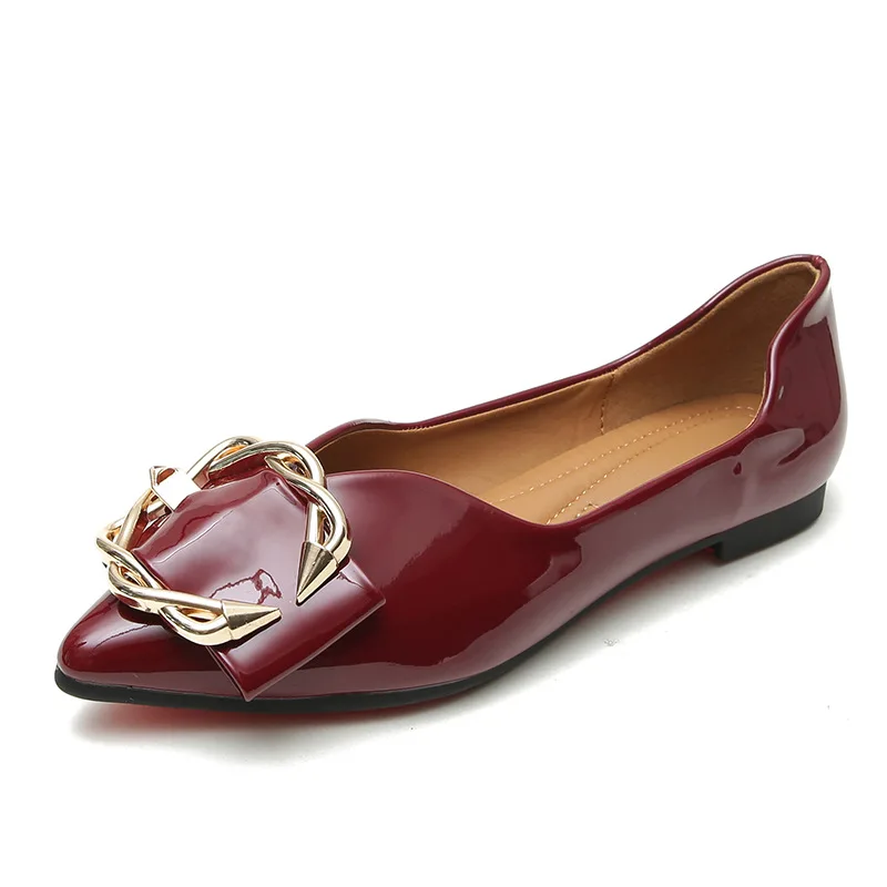 Размера плюс Женская обувь на плоской подошве с острым носком Сезон весна осень