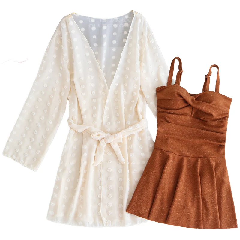 STAERK размера большой мм консервативный купальник цельный собранный на маленькую грудь для фотосессии на пляже, чтобы выглядеть модно.