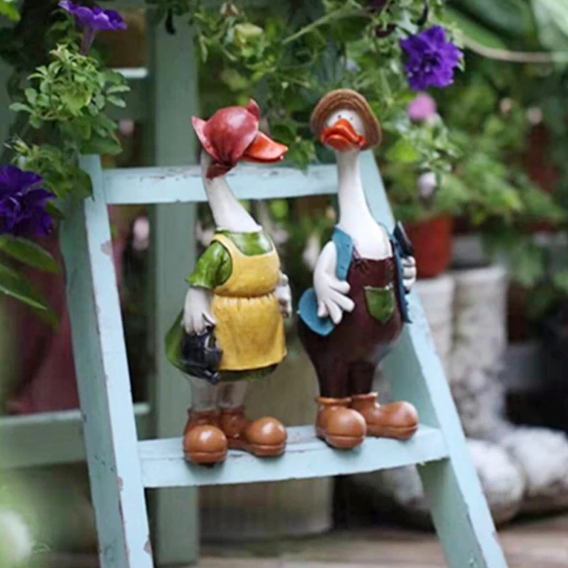 

85LC Couple Duck Statue Resin Garden Ornaments Cartoon Art Animal Sculpture Outdoor Pond Yard Lawn Decoration