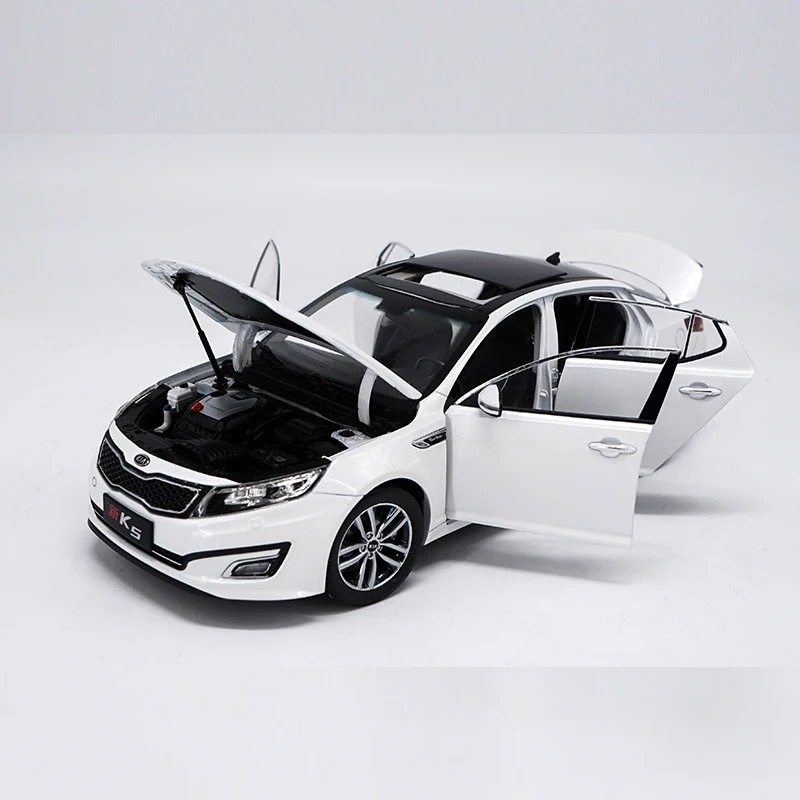 1:18 KIA K5 легированная модель автомобиля статические высокой моделирования металлические модельные автомобили с оригинальной коробкой