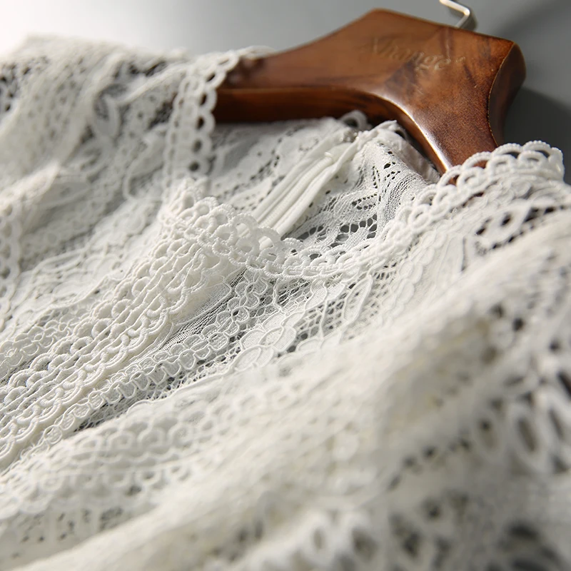 Женская кружевная блузка MUMUZI белая Повседневная Блузка без рукавов с вырезами и