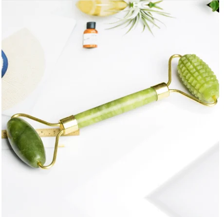 Нефритовый массажный ролик для лица и шеи натуральный массажер набор скребков