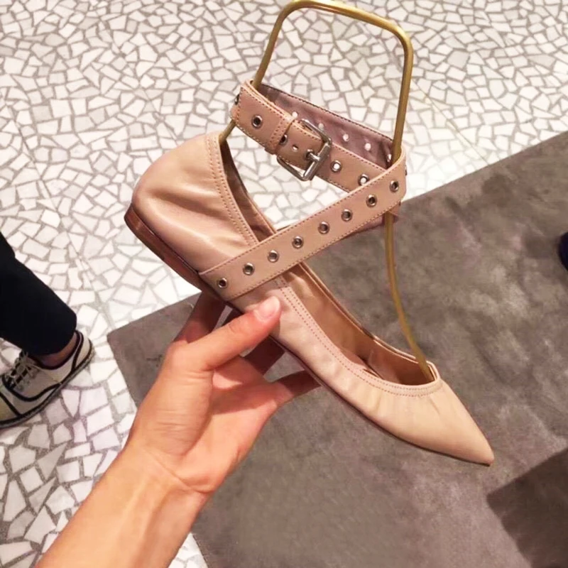 Балетки женские из натуральной кожи с ремешком на щиколотке мягкие удобные