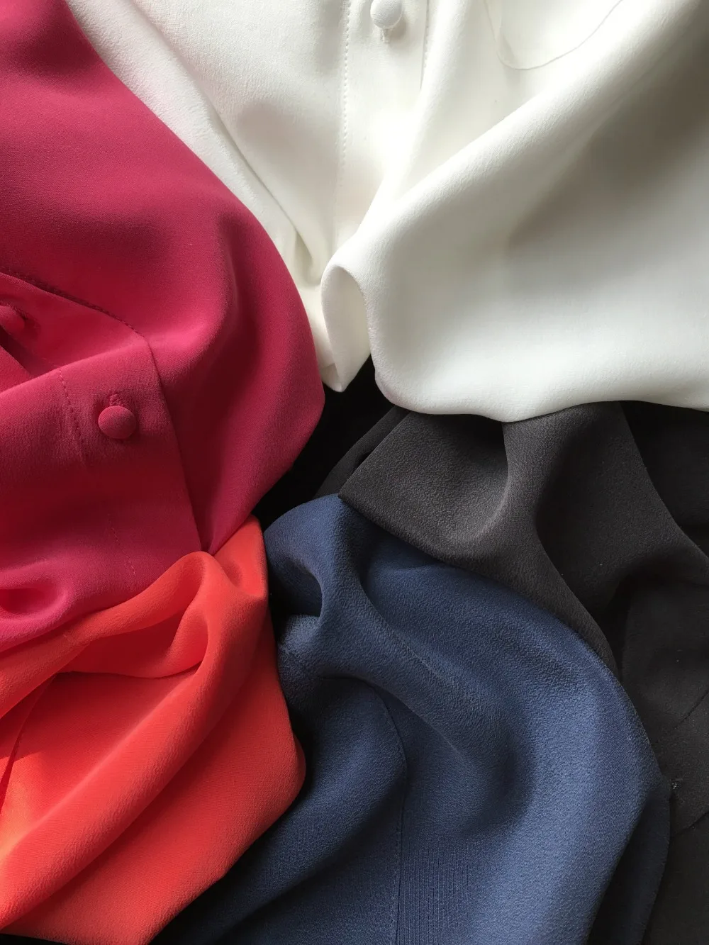 Женские блузки с карманами и пряжкой рубашки длинными рукавами во французском