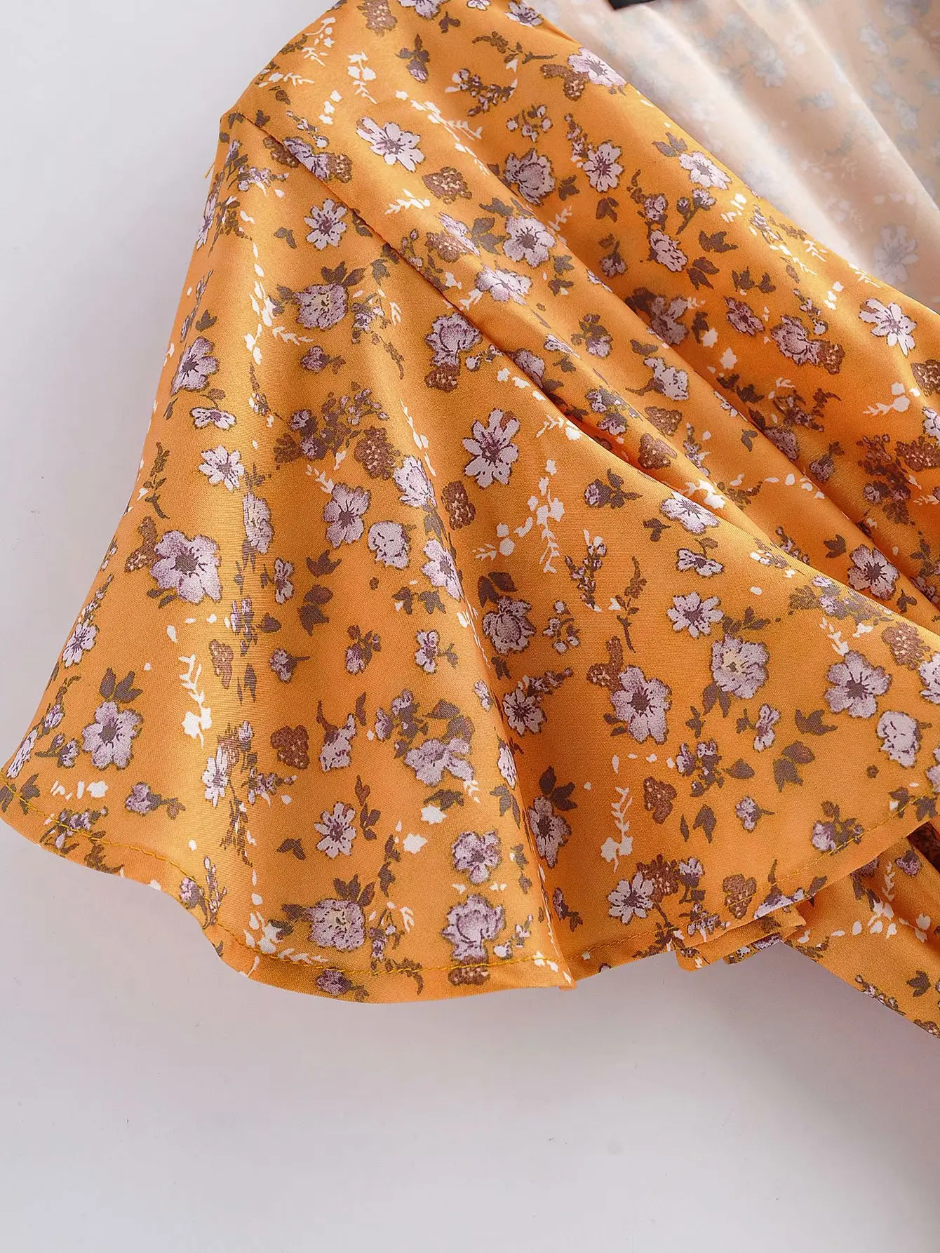 

Women Sexy Deep V Neck Mini Wrap Dress Summer Short Sleeve Patchwork Dress Elegant Floral Pleated Dress Vestidos Plus Size