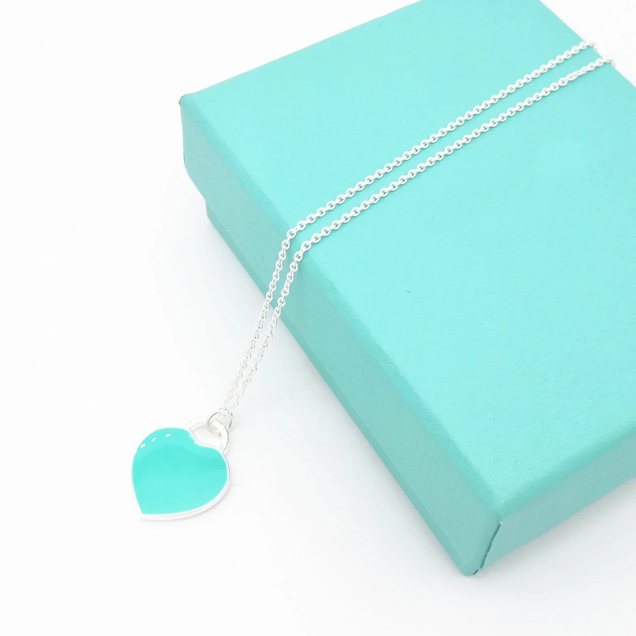 

1: 1 sterling silver 925 classic fashion exclusive blue enamel heart charm ladies necklace