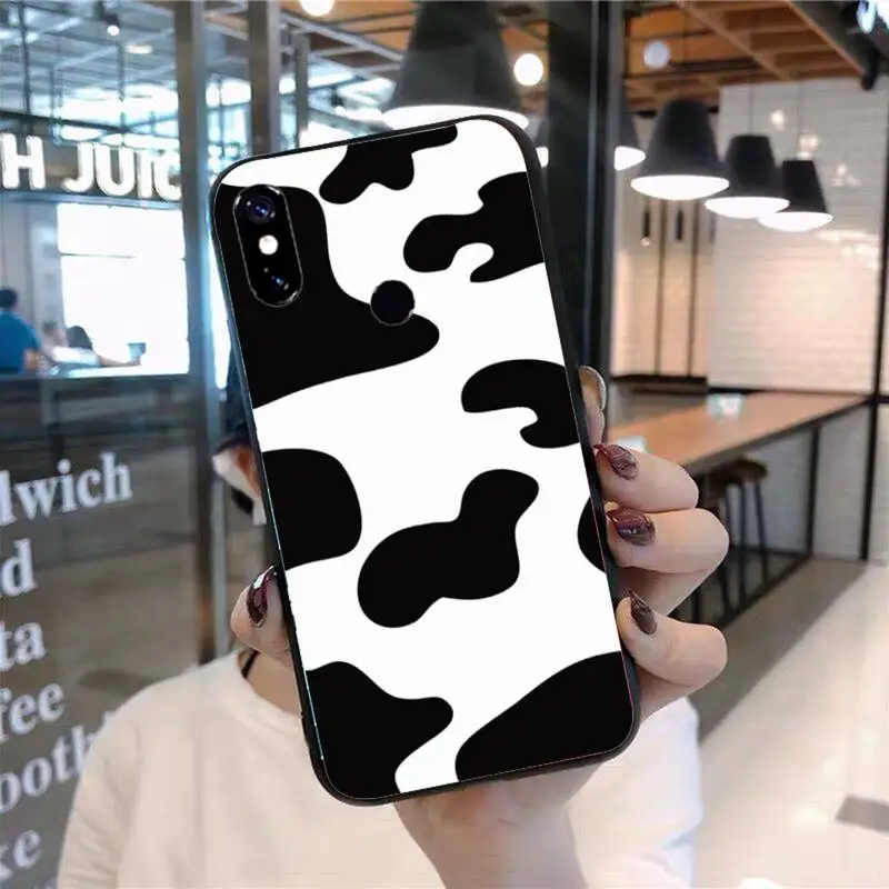 

White Black Cow Symbol Pattern Print Phone Case For Xiaomi Redmi 7 8 9t 9se k20 mi8 max3 lite 9 note 9s 10 pro