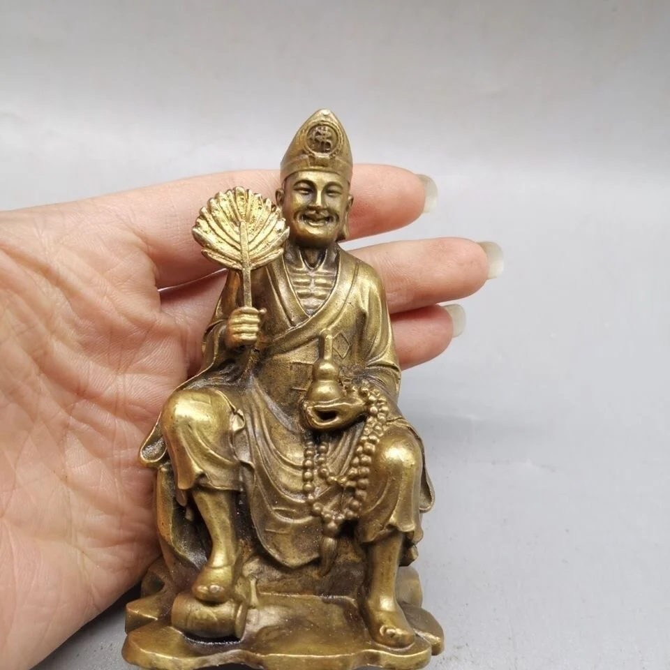 

Pure copper Jigong ornaments, Living Buddha Jigong dragon subduing arhat Statue Feng Shui Buddha statue Keep safe