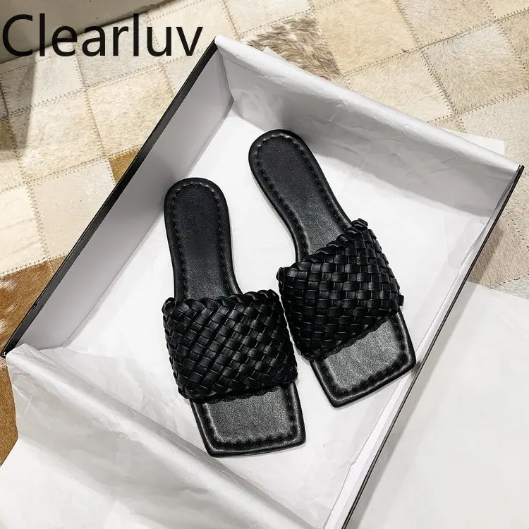 Сандалии женские на плоской подошве модная обувь с квадратным носком плетеные